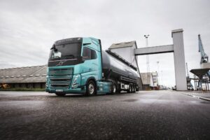 Volvo FH Aero Electric long‑haul electric truck on the road