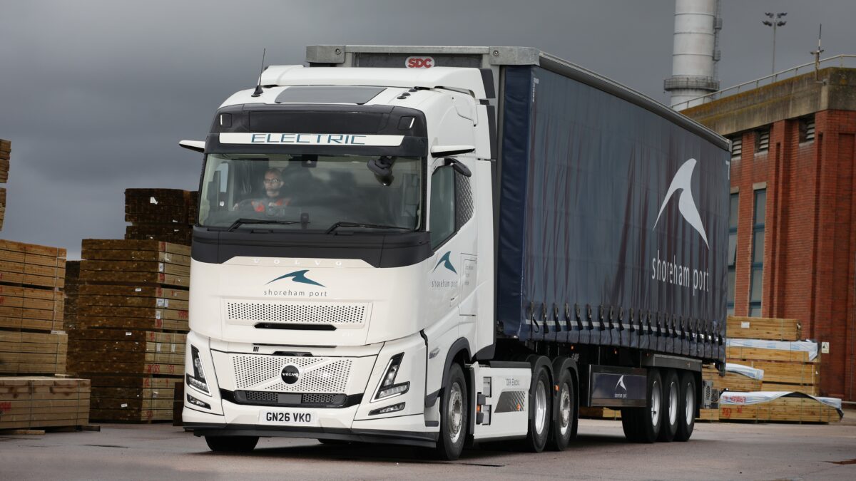Volvo FH Electric Aero truck at Shoreham Port